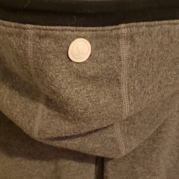 lululemon jacket - Picture 3 of 3